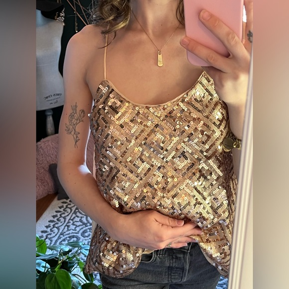 gorgeous y2k sequin tank ✨ - Picture 2 of 3